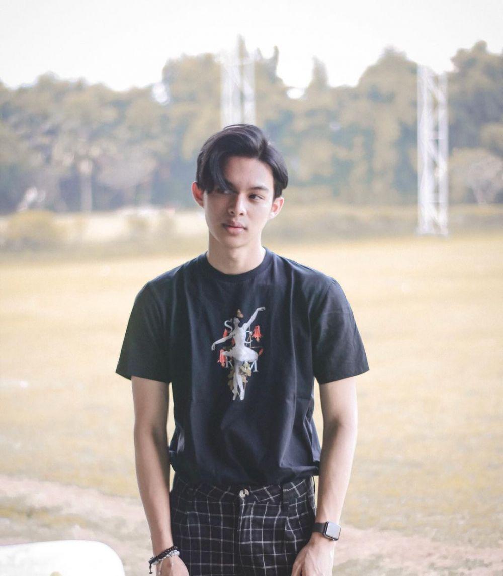instagram.com/rey_mbayang