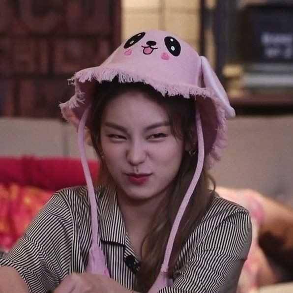 twitter.com/itzy_yejisu