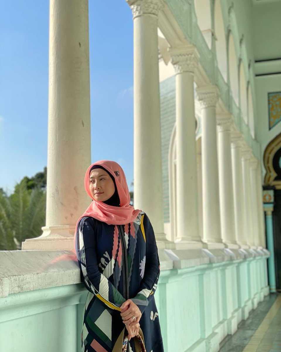 Instagram.com/desyratnasariterdepan
