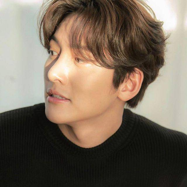 instagram.com/jichangwookk