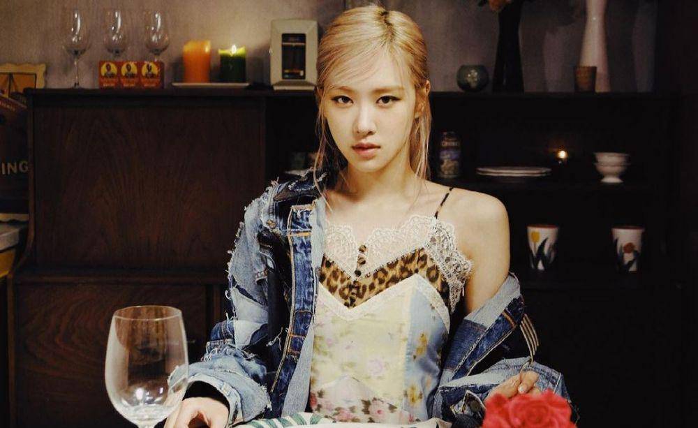 instagram.com/roses_are_rosie