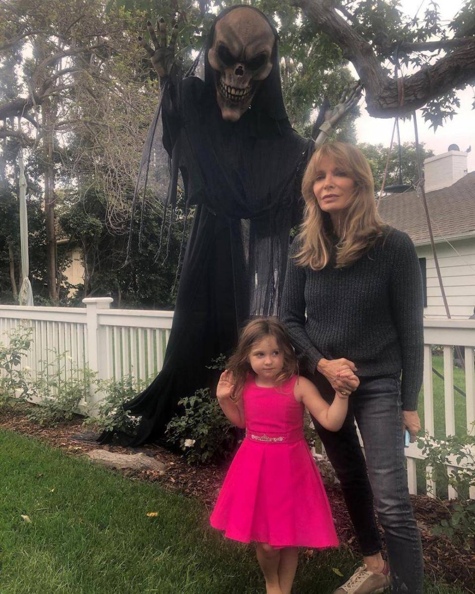instagram.com/realjaclynsmith