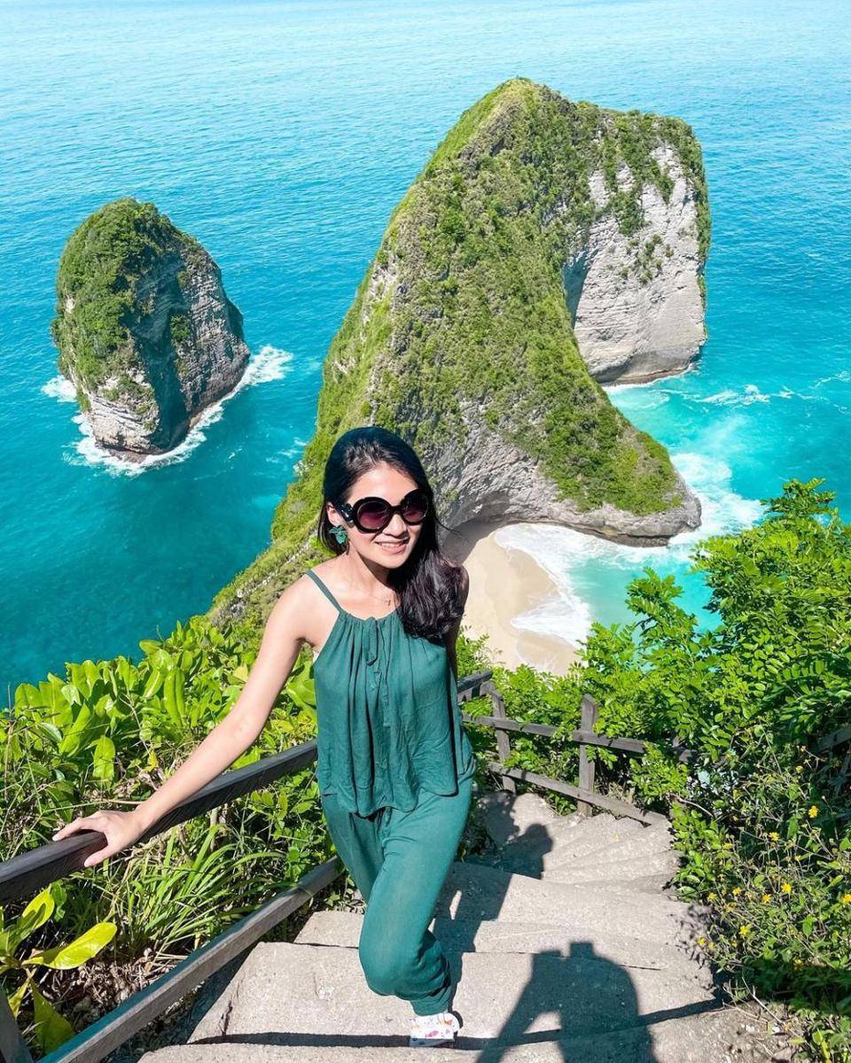 instagram.com/vinessainez