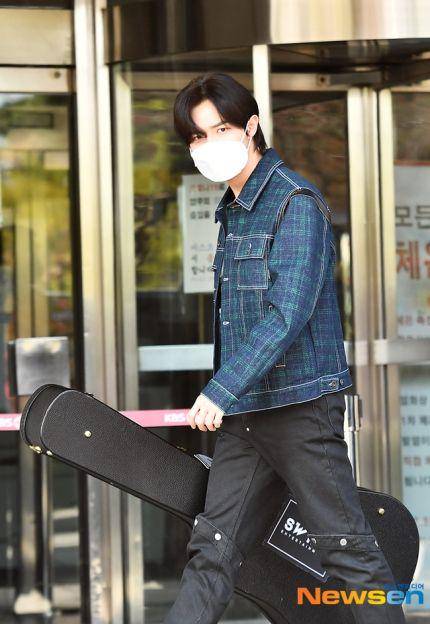 newsen.com/Lee Je Ha (via news.naver.com)