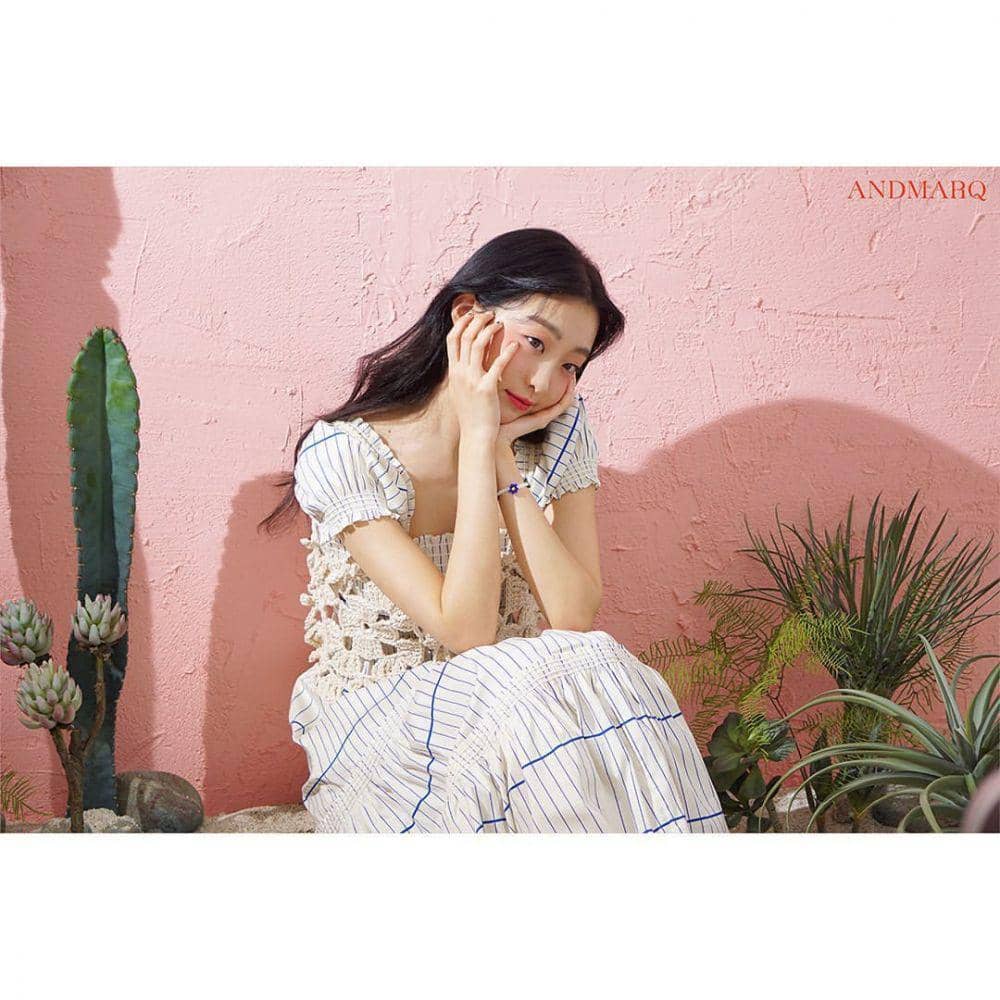 Lawan Main Choi Woo Shik, 9 Potret Menawan Kim Da Mi di Usia 26 Tahun