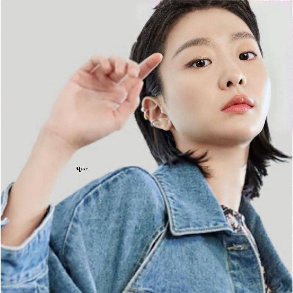 Instagram.com/kim_d_a__m_i