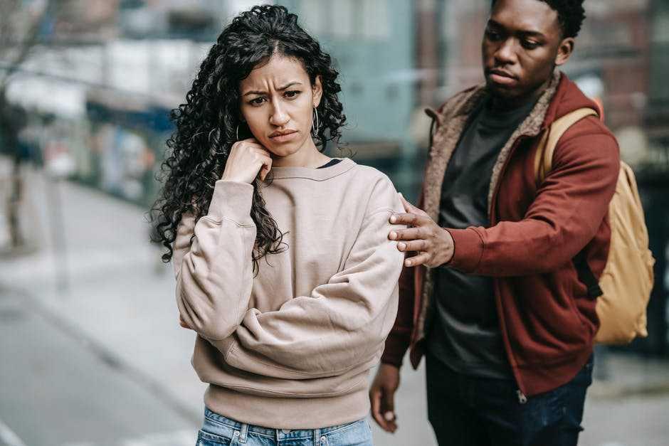 7 Ciri-Ciri Perempuan Risih dengan Kita, Enggan Bertemu