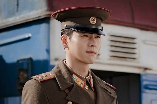 Hyun Bin (Dok. tvN "Crash Landing on You)