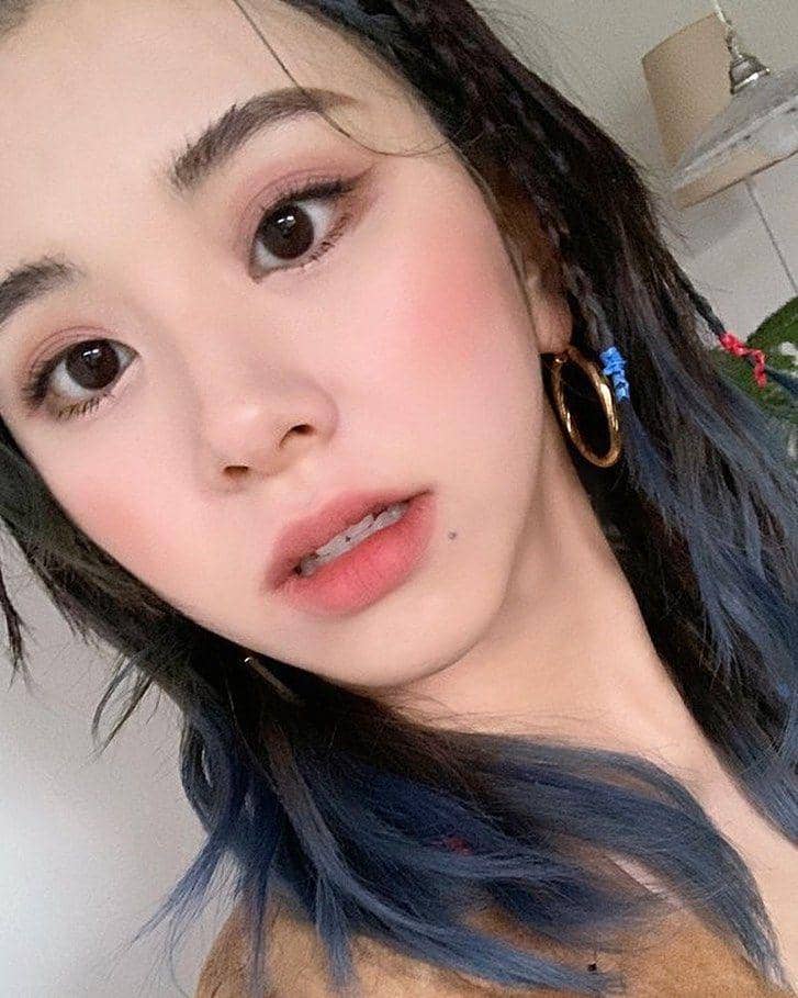 instagram.com/twicechaeyoung