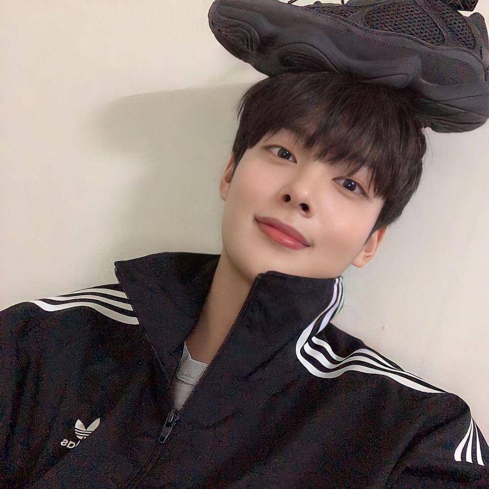 instagram.com/mingi_1122