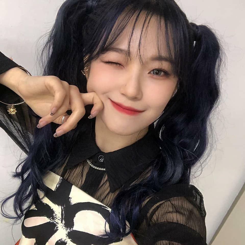 instagram.com/fromis9jiheon