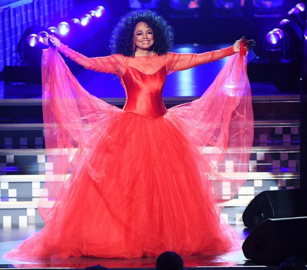 instagram.com/dianaross
