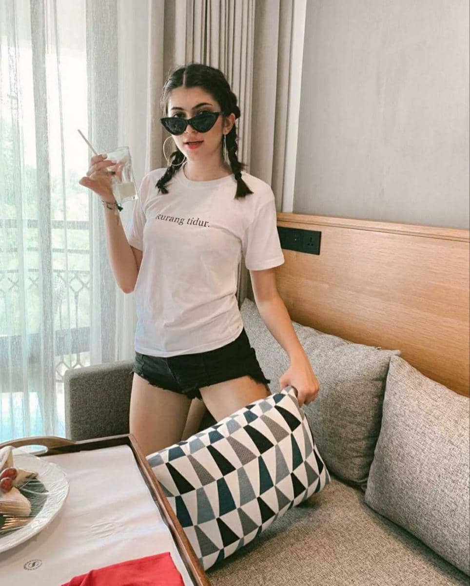 Instagram.com/agathavalerie