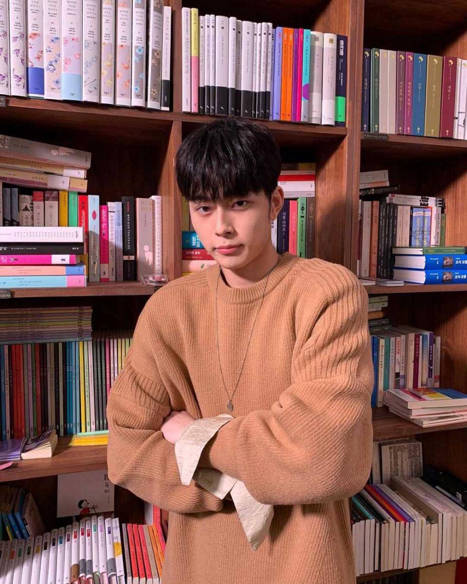 instagram.com/official_yooseonho