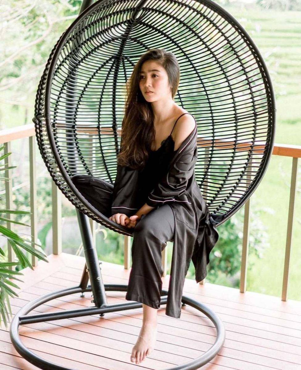 Instagram.com/febbyrastanty