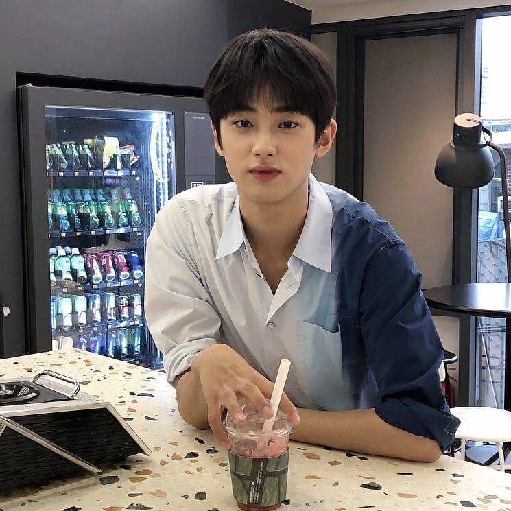 instagram.com/kimminkyu_0312