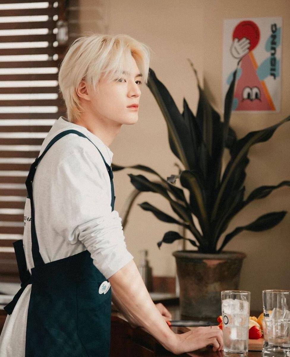 instagram.com/jeno.peach
