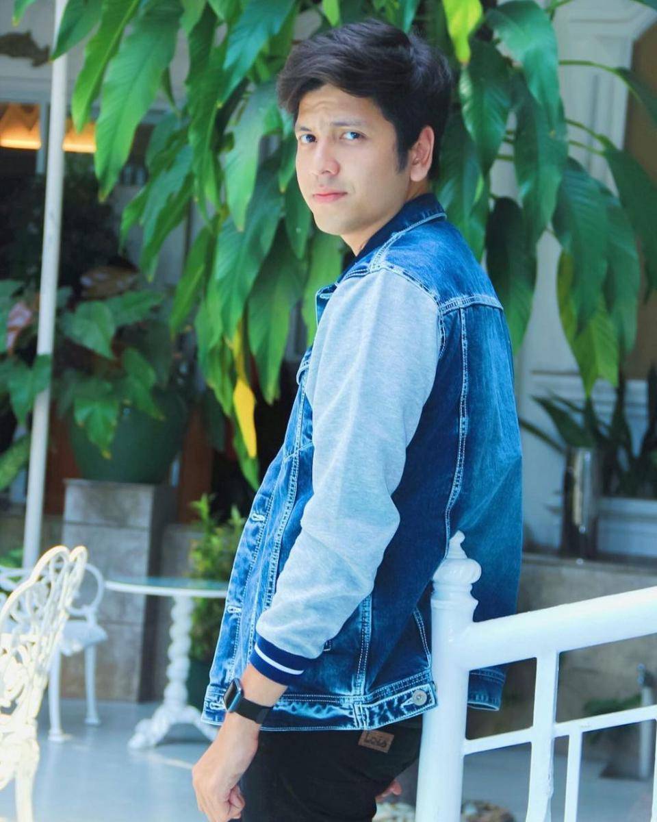 instagram.com/rendijhonpratama/