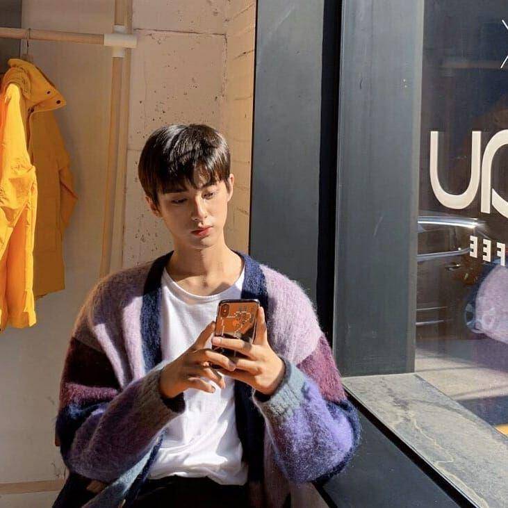 instagram.com/kimminkyu_0312