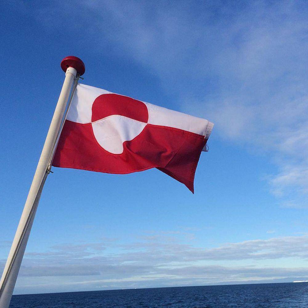 Bendera Greenland di Ilulissat. (instagram.com/johnnatch)