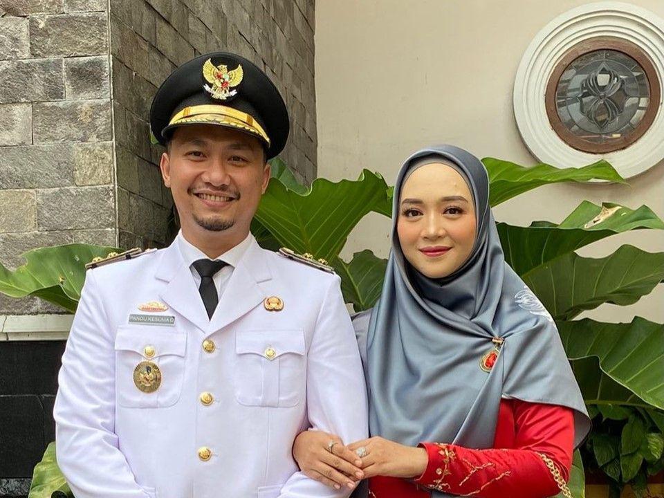 Bebas Gosip Miring, 10 Potret Bahagia Keluarga Nuri Maulida