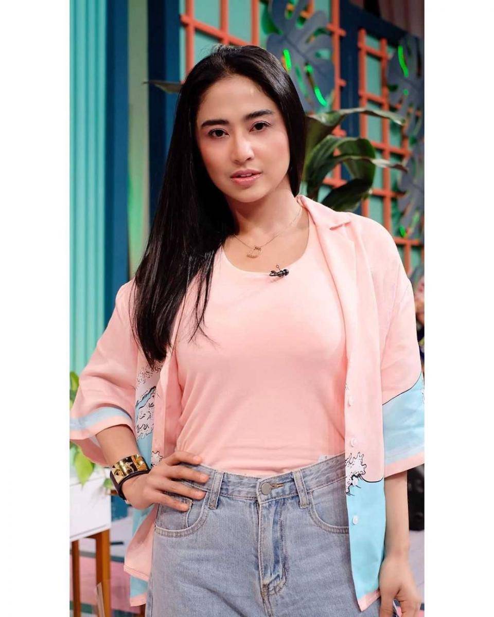 Instagram.com/dewiperssikreal