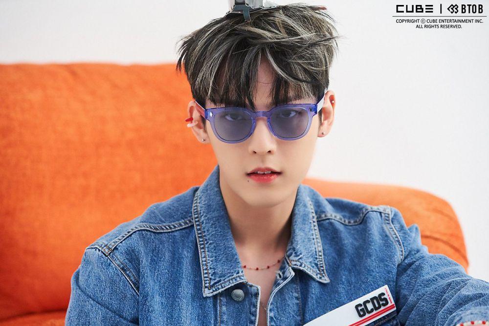 Tampil Memukau di KINGDOM, Begini 10 Potret Lee Minhyuk BTOB