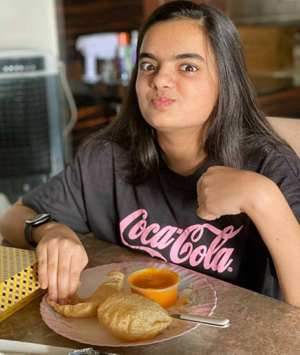 Ruhaanika Dhawan (instagram.com/ruhaanikad)