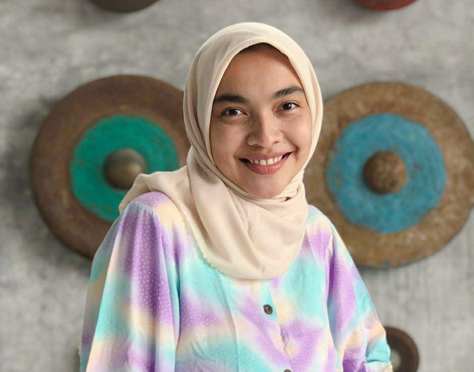 9 Potret Perjalanan Karier Tika Bravani, Langganan Film dan Sinetron!