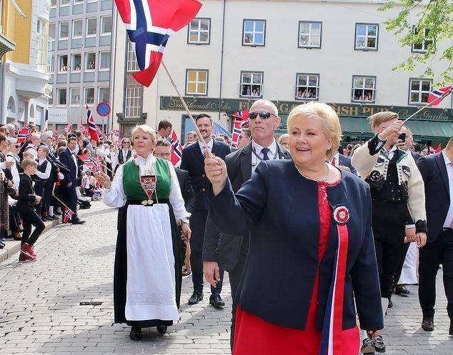 Perdana Menteri Norwegia Erna Solberg saat perayaan 17 Mei. (instagram.com/erna_solberg)