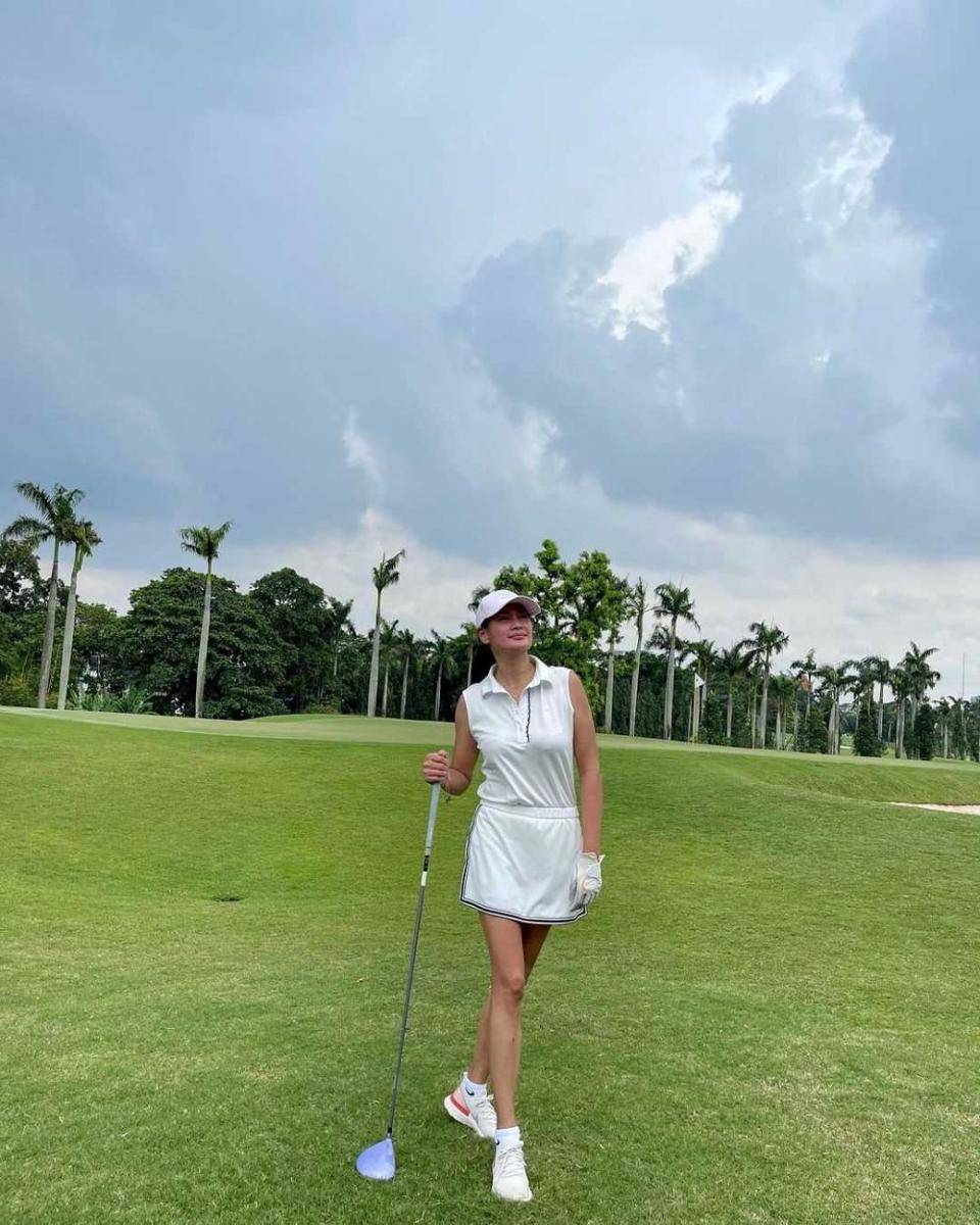 instagram.com/donnaharunofficial