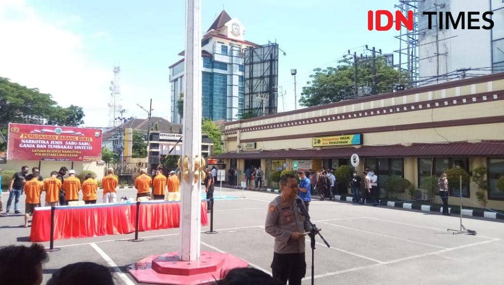 Pemusnahan barang bukti narkoba bergam jenis di Polrestabes Makassar. IDN Times/Sahrul Ramadan