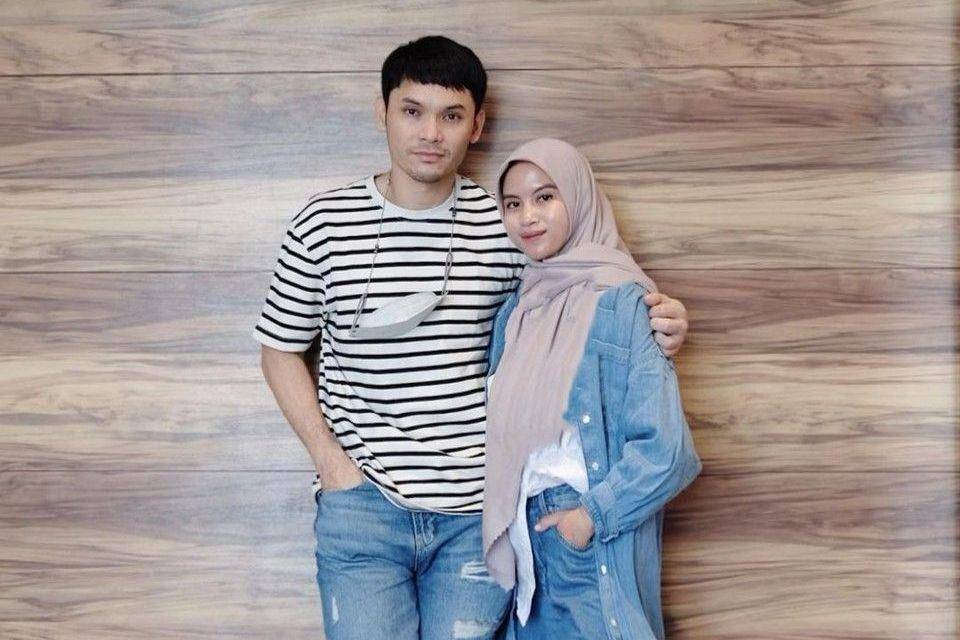 10 Potret Nesyana Nabila, Istri Ben Kasyafani yang Modis Banget!