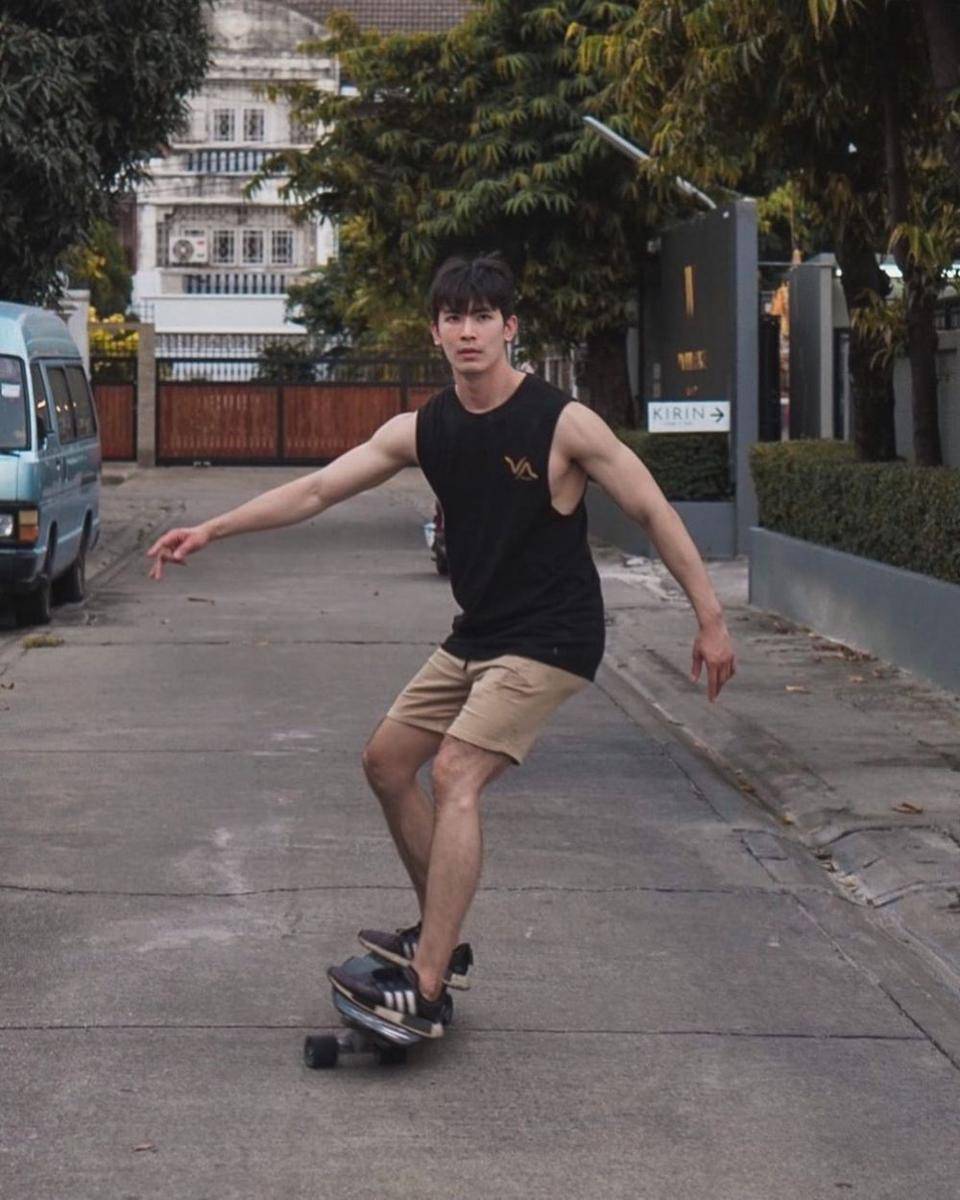 instagram.com/sonyuke