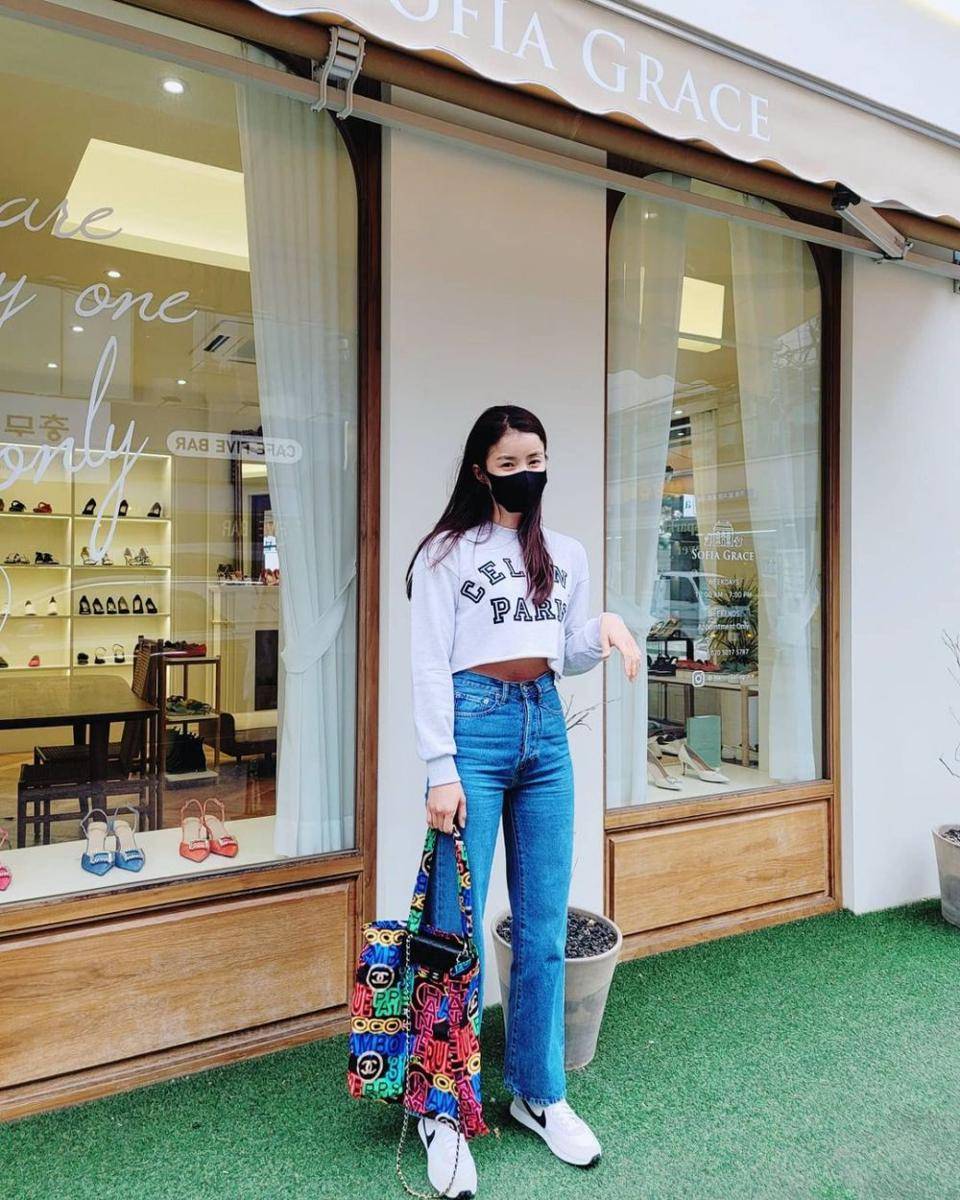Instagram.com/leesiyoung38