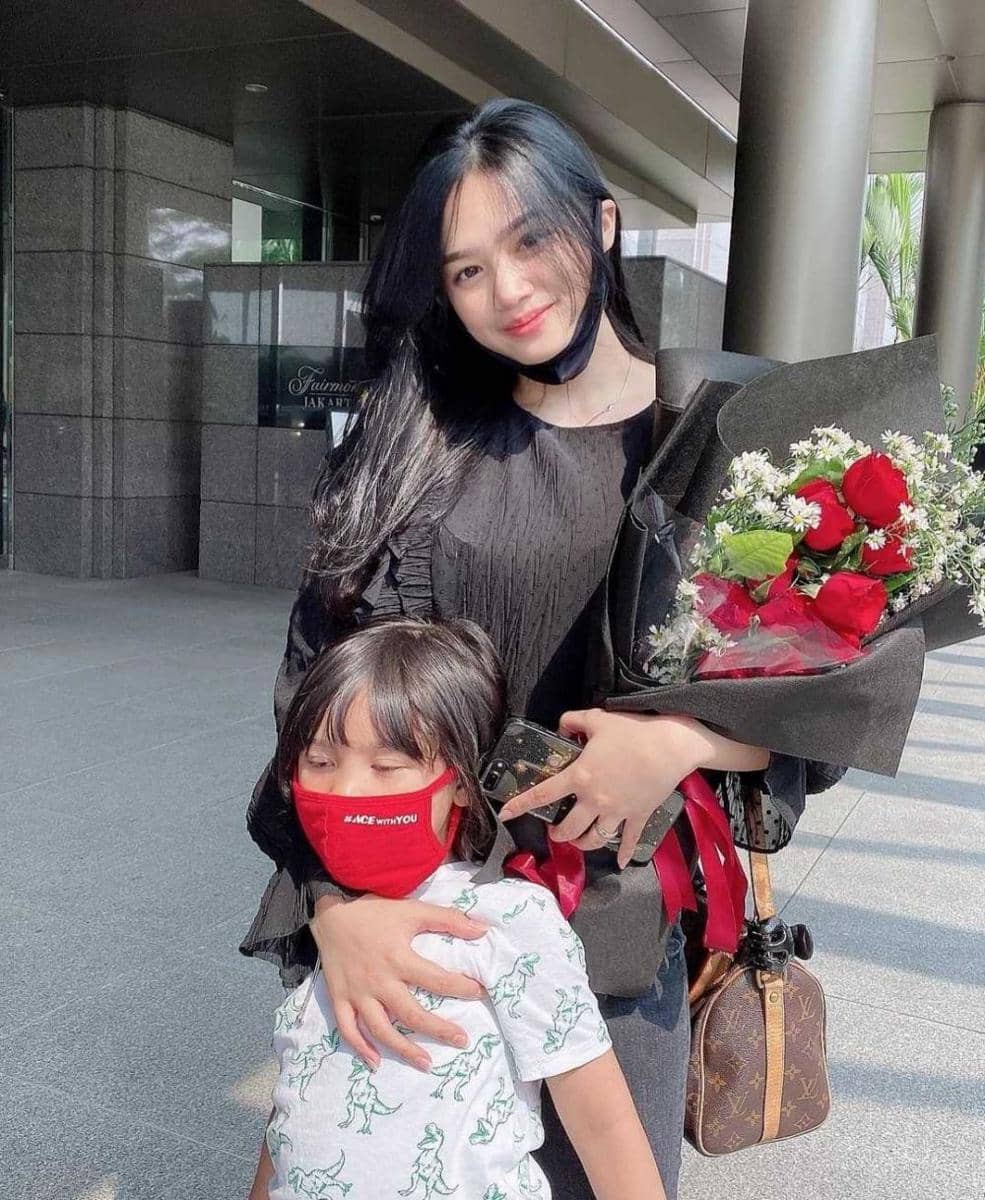 Instagram.com/mulanjameela1