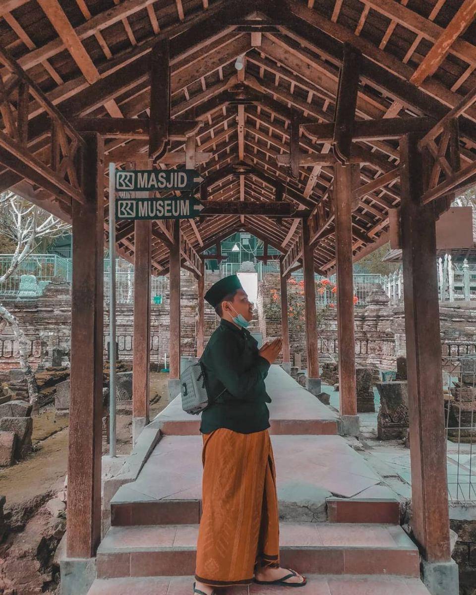 Suasana di Makam Sunan Draja (instagram.com/baihaqi_qik)
