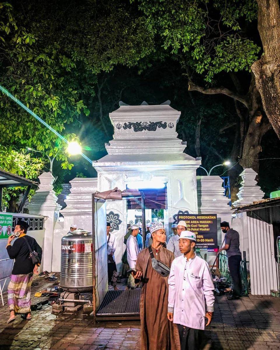Makam Sunan Ampel (instagram.com/vikkaramadhanii)