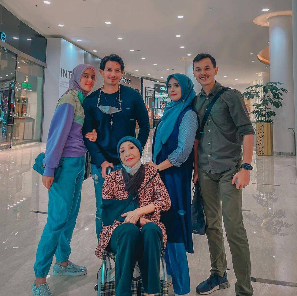instagram.com/fairuzarafiq