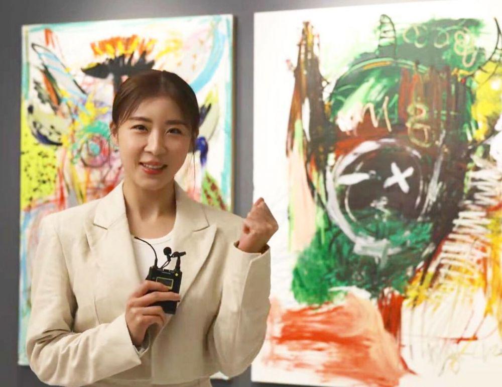 Debut Sebagai Seniman, 9 Karya Aktris Ha Ji Won yang Mencuri Perhatian
