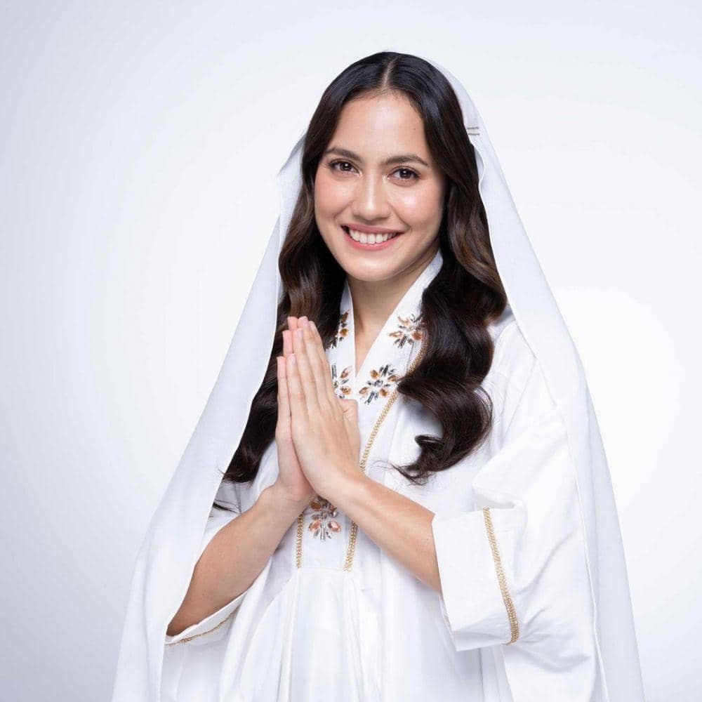 Instagram.com/pevpearce