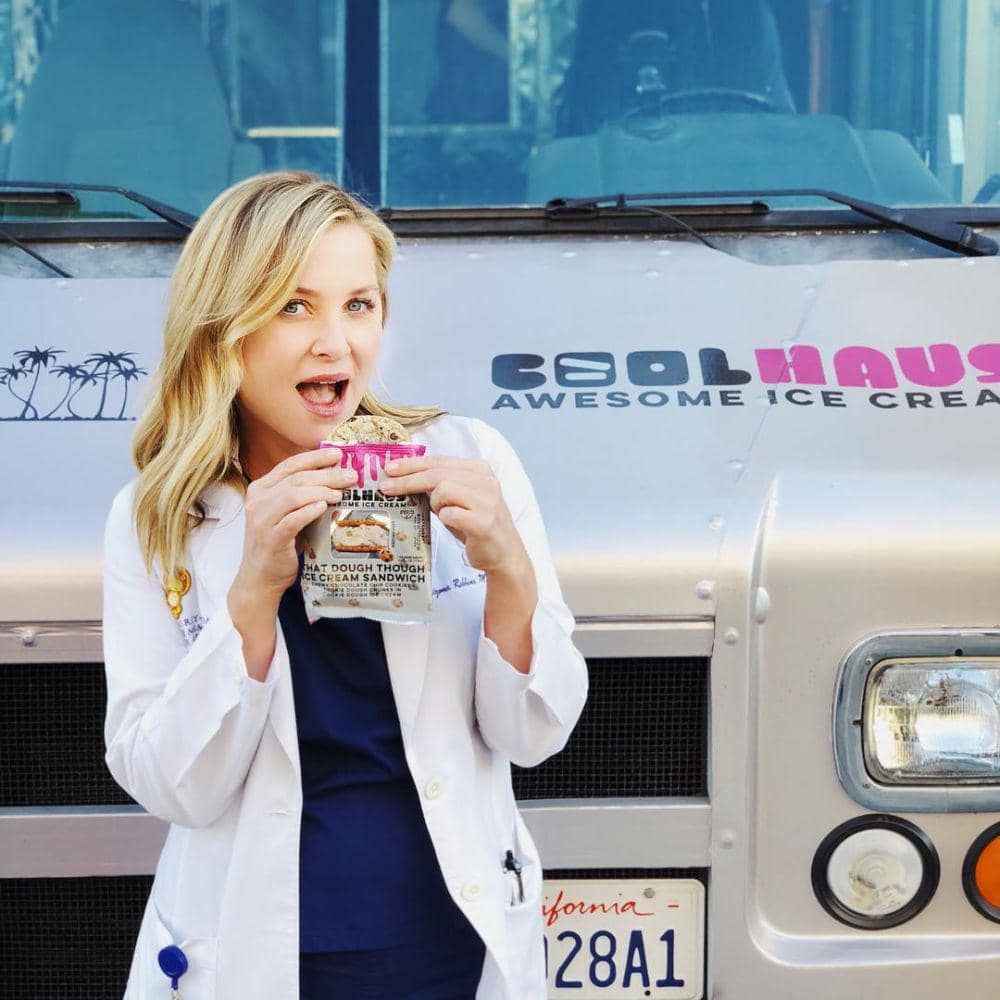 instagram.com/jessicacapshaw