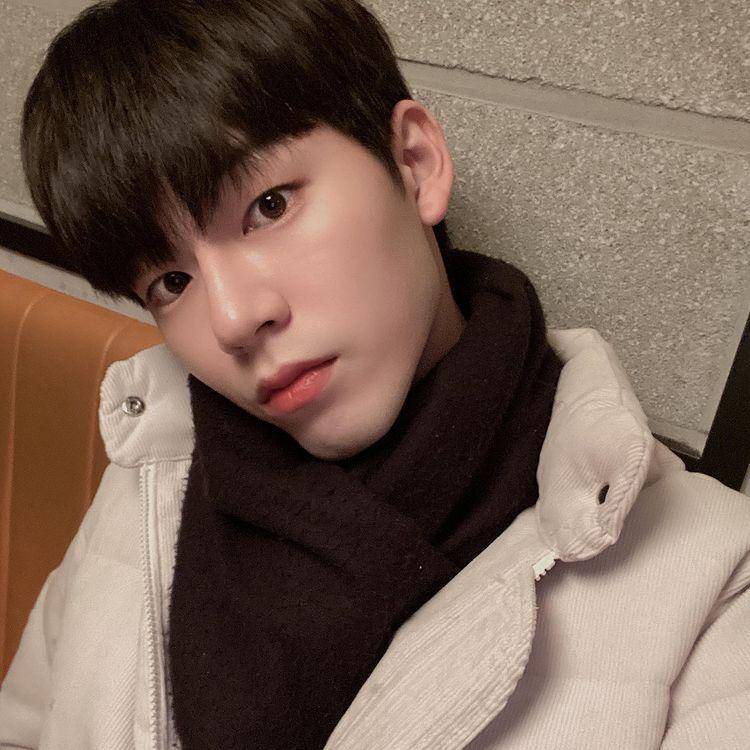 instagram.com/bxbxbxbxb_