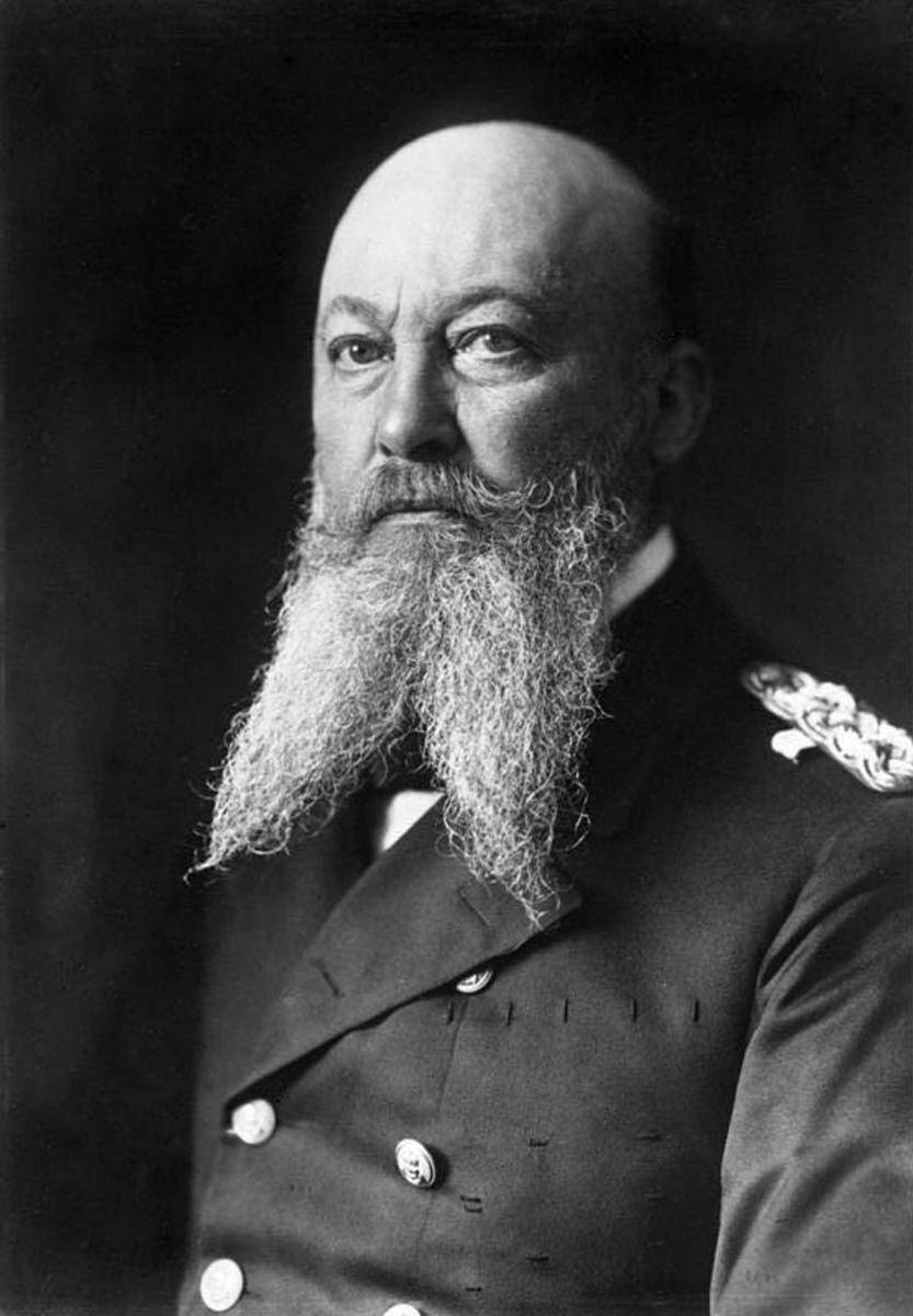 laksamana Alfred von Tirpitz (wikimedia.org)