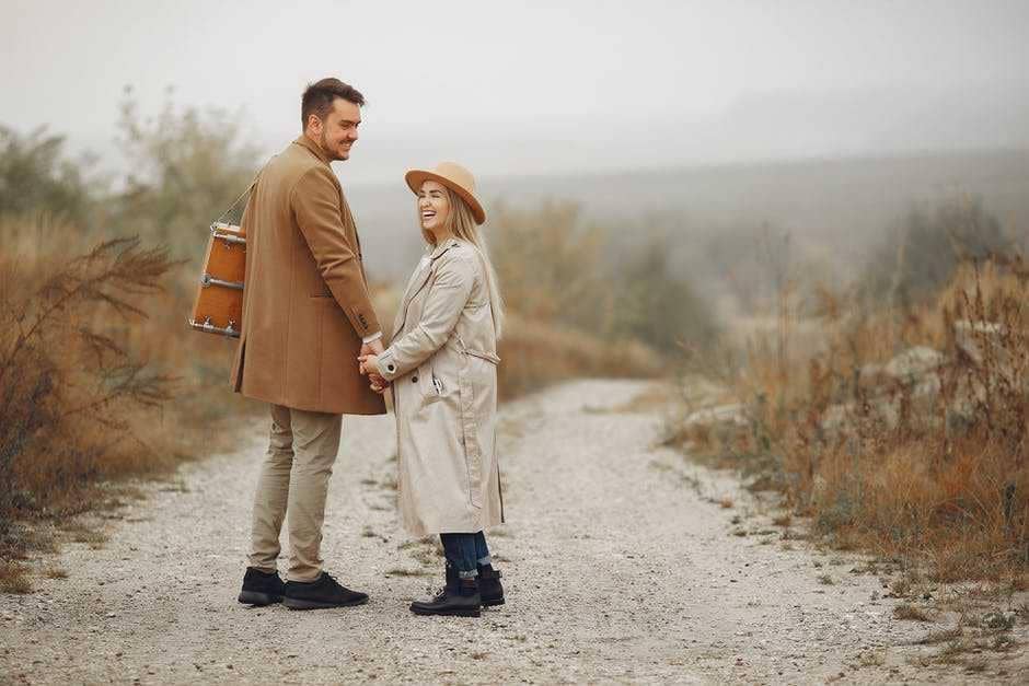 5 Kekeliruan yang Sering Dilakukan Seseorang dalam Mencari Pasangan