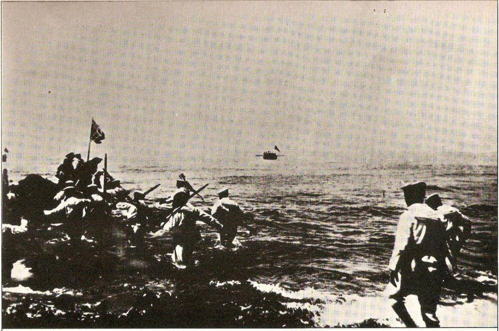 foto tentara Italia menginjakkan kaki di Tripoli (1911) (wikimedia.org)