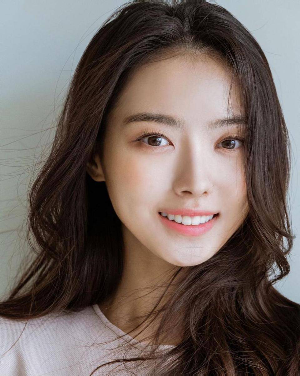 instagram.com/nayoung_lim95