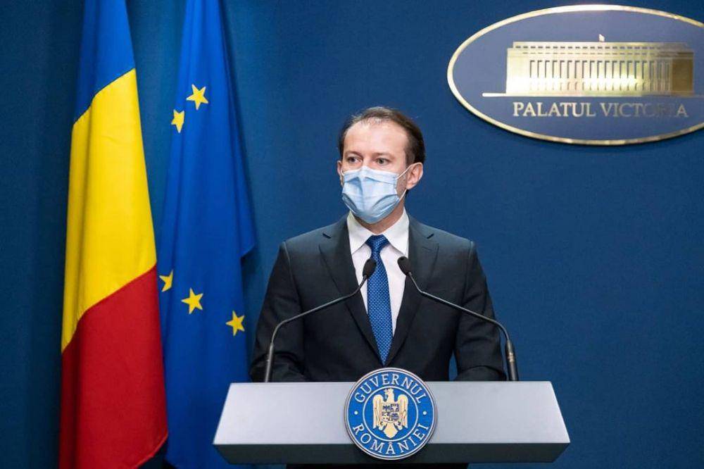 Perdana Menteri Rumania, Florin Citu saat mengumumkan pencopotan Menkes Vlad Voiculescu. (instagram.com/florincituoficial)