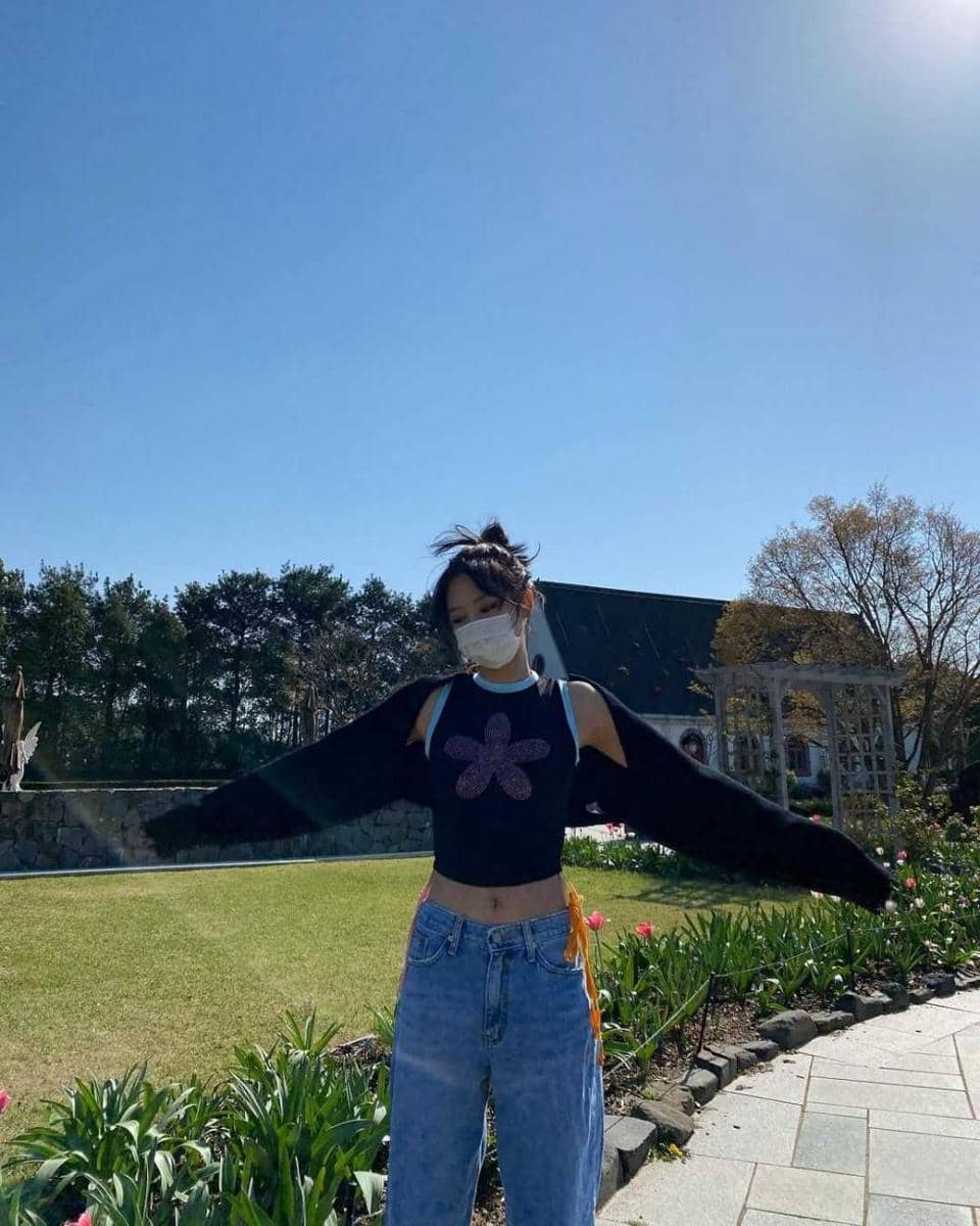 instagram.com/jennierubyjane