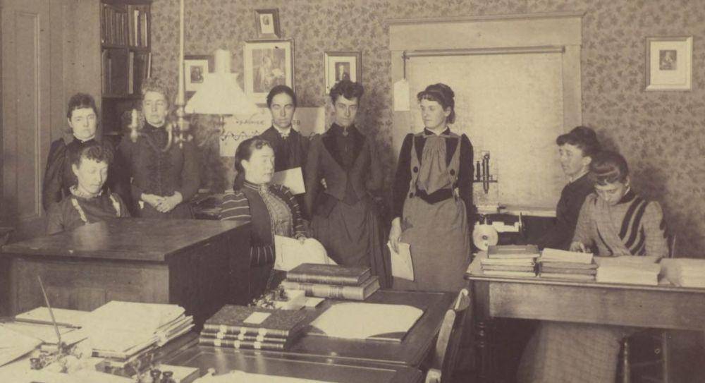 Mary Anna Draper saat mengunjungi Harvard Computers pada 1891. (harvard.edu)
